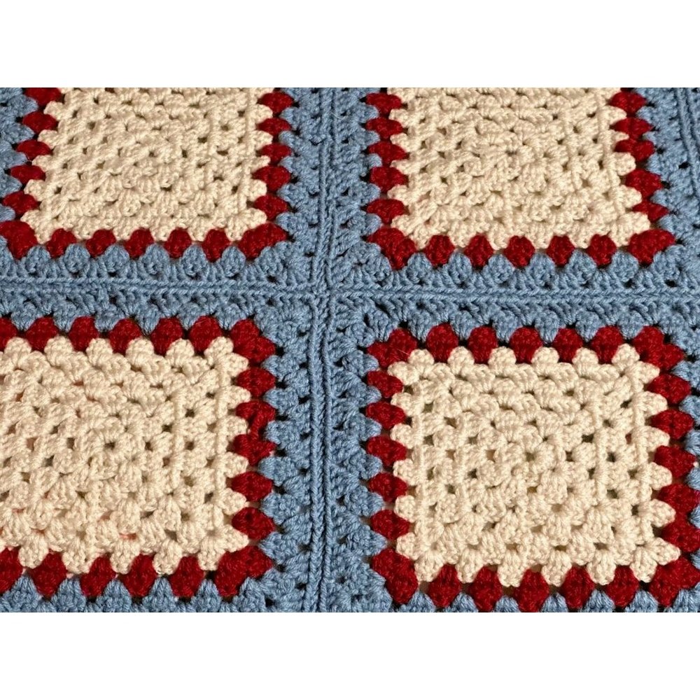 Crochet Granny Square Roseanne Afghan Blanket Throw Baby Crib Retro Grannycore